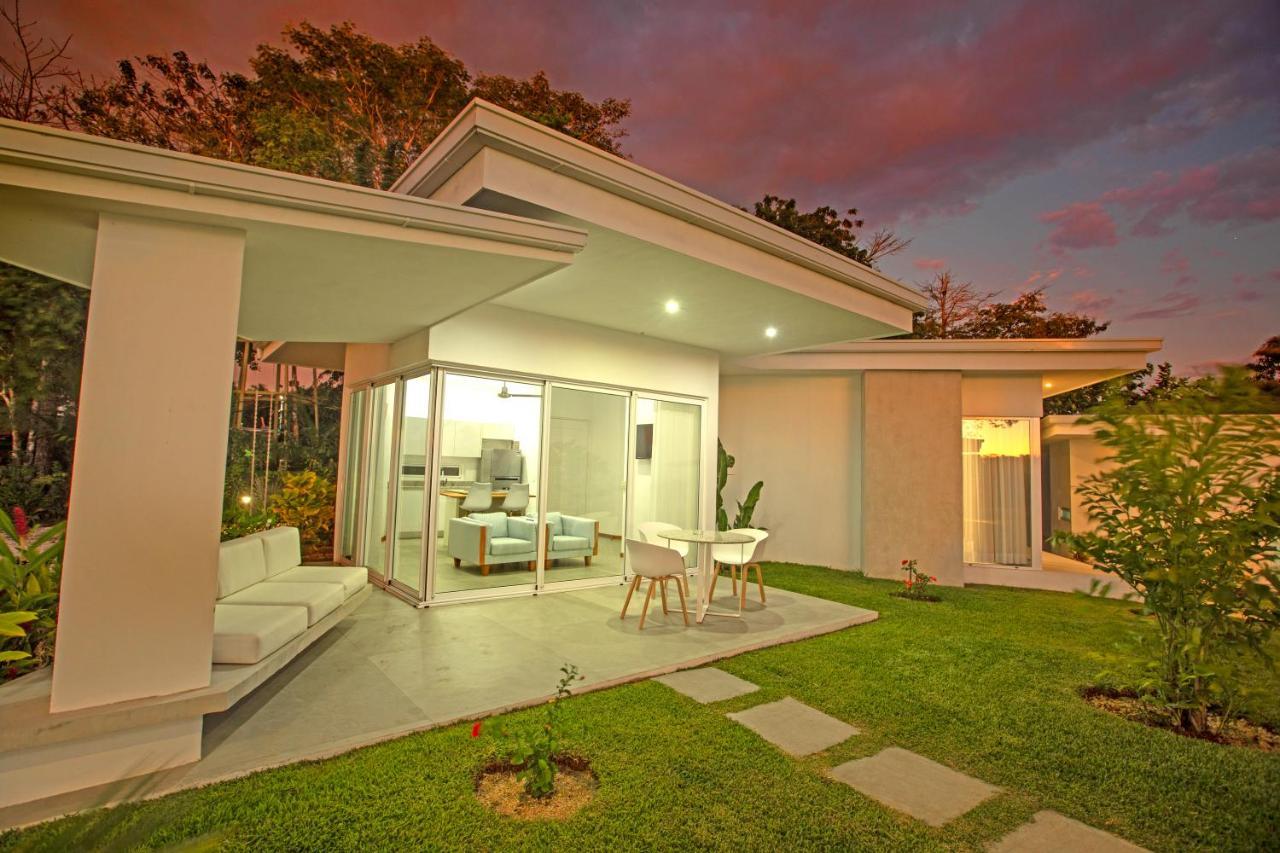 Adeluna Luxury Villas Montezuma Exterior photo
